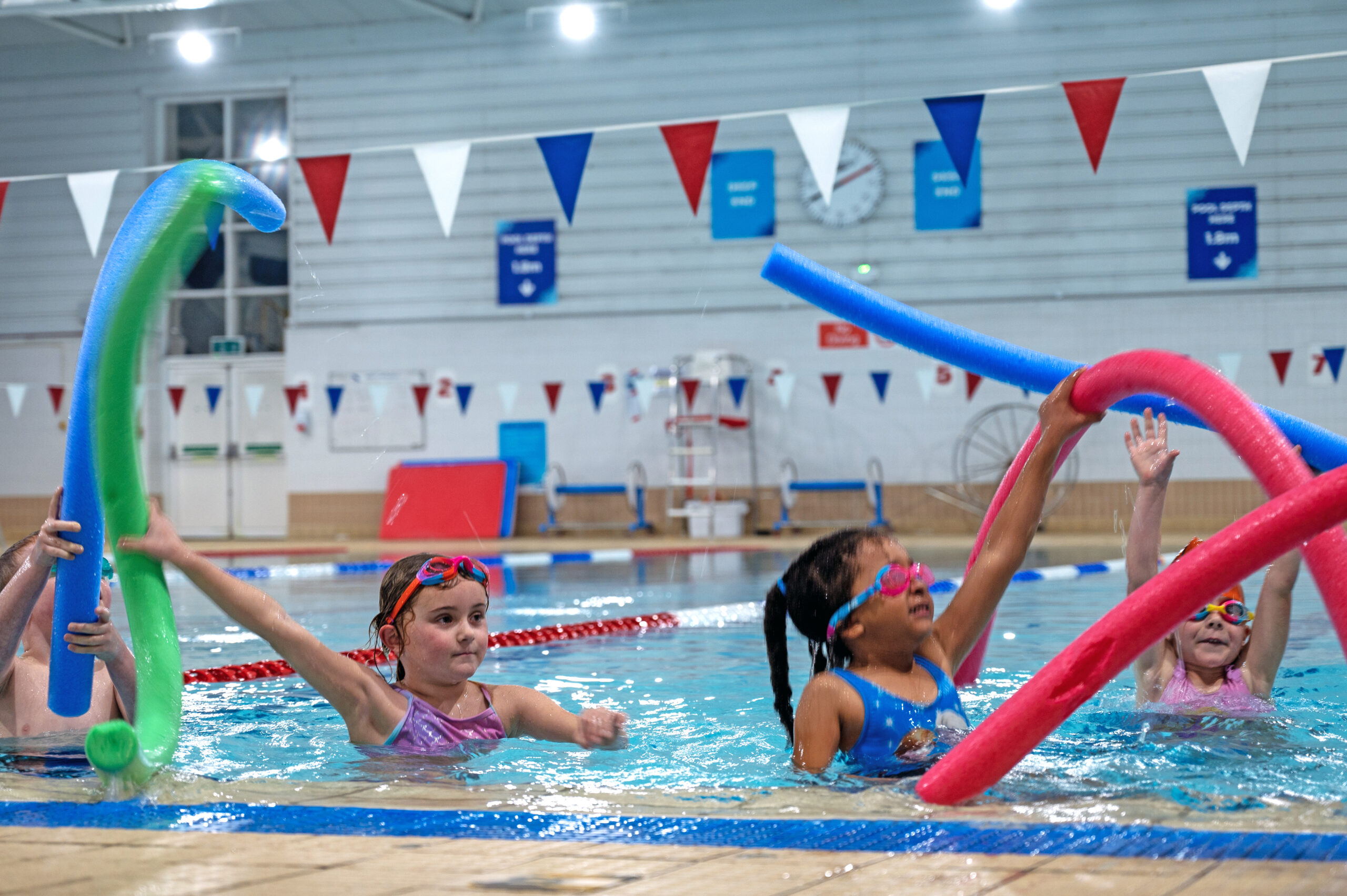 Photo of a kids swimming lesson at Horizon Guildford